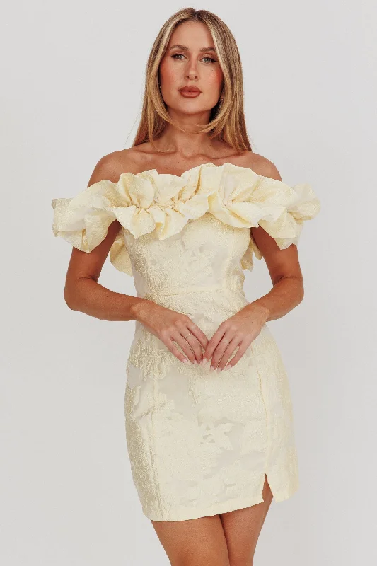 Mini dresses with gathered skirts for a voluminous effect Memoire Off-Shoulder Jacquard Mini Dress Lemon Mini dresses with gathered skirts for a voluminous effect Memoire Off-Shoulder Jacquard Mini Dress Lemon