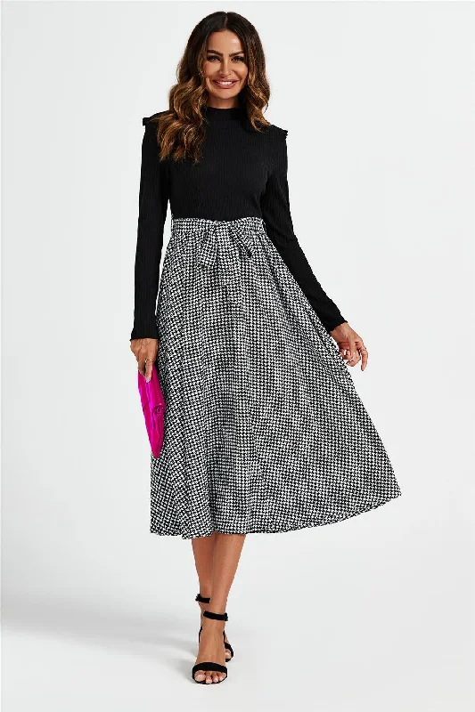Midi dresses with halter necks for a stylish and comfortable option 2 In 1 Black & White Houndstooth Printed Midi Dress Midi dresses with halter necks for a stylish and comfortable option 2 In 1 Black & White Houndstooth Printed Midi Dress