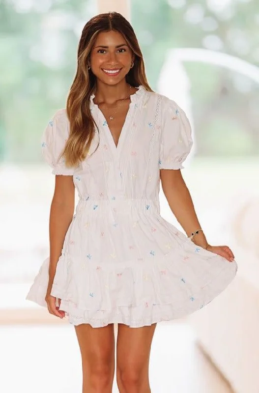Midi dresses with ruched sleeves for a more fitted and stylish arm look Minnie Bo Mini Dress - White Midi dresses with ruched sleeves for a more fitted and stylish arm look Minnie Bo Mini Dress - White