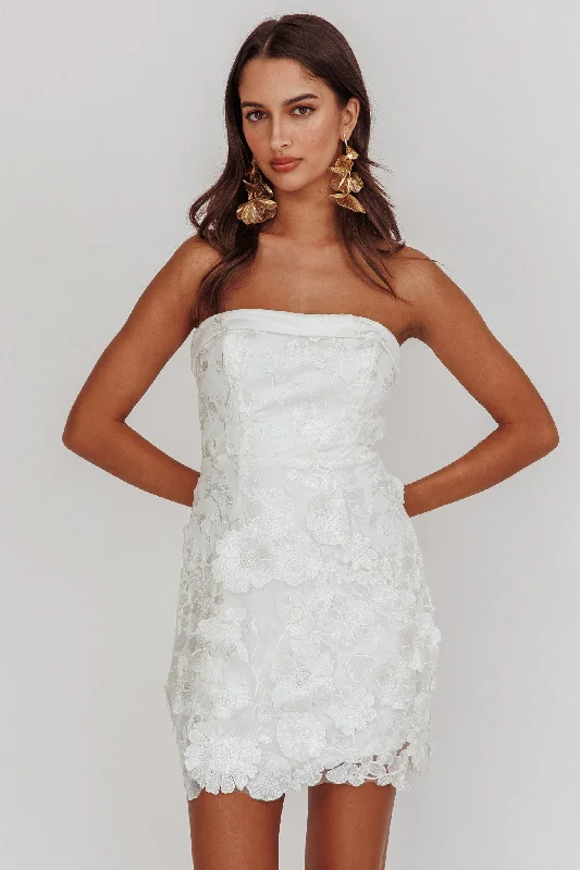 Mini dresses with off - the - shoulder styles Flora Day Strapless Floral Embellished Mini Dress White Mini dresses with off - the - shoulder styles Flora Day Strapless Floral Embellished Mini Dress White
