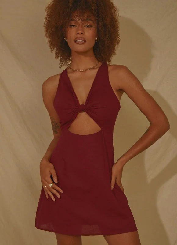 Mini dresses with ribbed textures for a unique appearance Rosemarie Linen Mini Dress - Burgundy Mini dresses with ribbed textures for a unique appearance Rosemarie Linen Mini Dress - Burgundy
