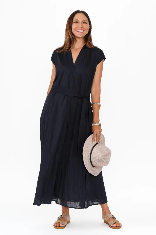 Midi dresses with polka dot prints for a playful summer outfit Octavia Navy Crinkle Cotton Button Dress Midi dresses with polka dot prints for a playful summer outfit Octavia Navy Crinkle Cotton Button Dress