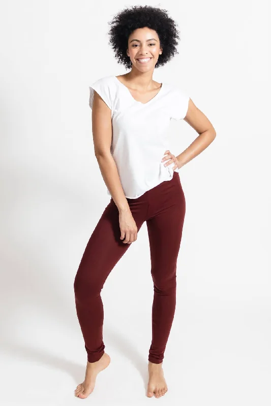 Women's Denim - Look Tight Trousers in Light Blue for a Casual and Versatile OptionNidra Leggings - Berry Women's Denim - Look Tight Trousers in Light Blue for a Casual and Versatile OptionNidra Leggings - Berry
