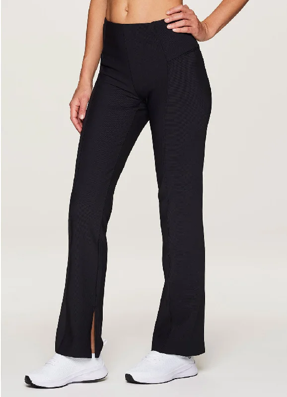 Women's Denim - Look Tight Trousers in Light Blue for a Casual and Versatile OptionStudio to Street Flare Legging Women's Denim - Look Tight Trousers in Light Blue for a Casual and Versatile OptionStudio to Street Flare Legging