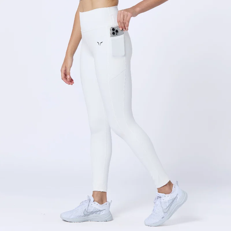 Plus Size Women's Embroidered Tight Trousers in White for a Feminine and Elegant StyleEssential Double Layered Leggings 27" - Pearl White Plus Size Women's Embroidered Tight Trousers in White for a Feminine and Elegant StyleEssential Double Layered Leggings 27" - Pearl White