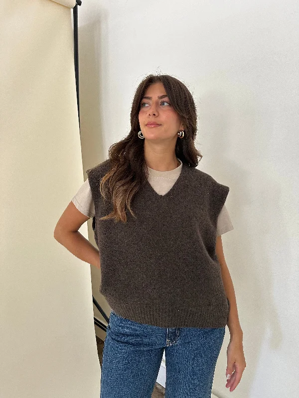 hooded women cardigan for added warmth and styleDaphne Soft Knit Oversized Vest Top (Brown) hooded women cardigan for added warmth and styleDaphne Soft Knit Oversized Vest Top (Brown)