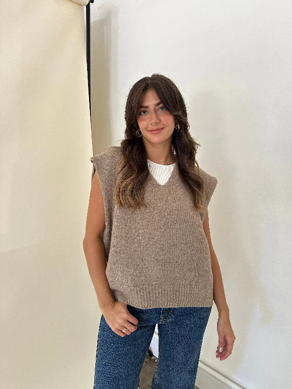 oversized women cardigan for a trendy and cozy lookDaphne Soft Knit Oversized Vest Top (Taupe) oversized women cardigan for a trendy and cozy lookDaphne Soft Knit Oversized Vest Top (Taupe)