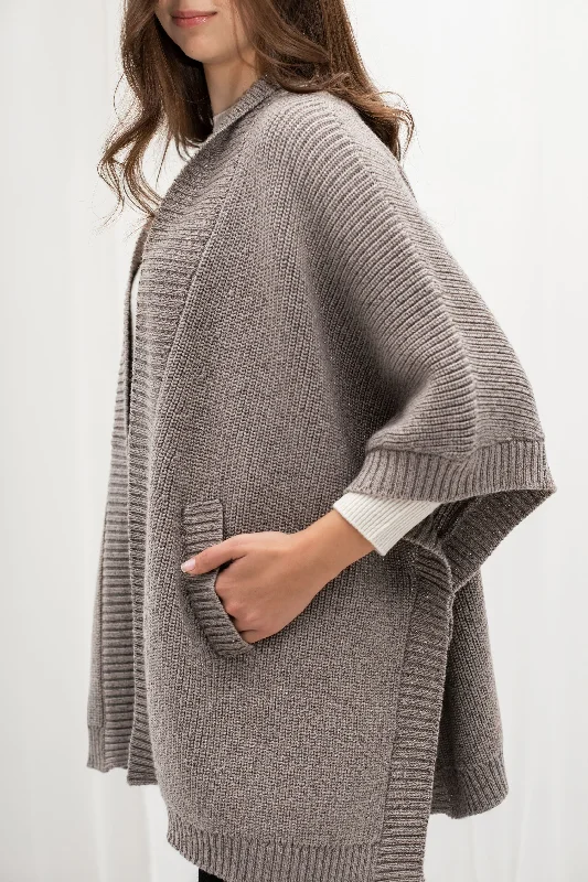 cropped women cardigan to pair with high - waisted jeansPoncho women made of natural fibers cropped women cardigan to pair with high - waisted jeansPoncho women made of natural fibers