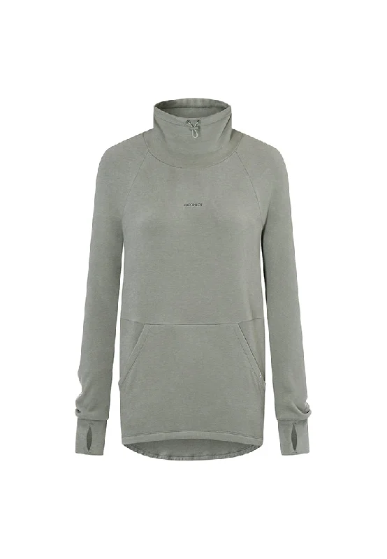 Organic Cotton Women T Shirt for Eco - Conscious WearersSolstice Ultra-Warm Oversized Sweater with Adjustable Collar Organic Cotton Women T Shirt for Eco - Conscious WearersSolstice Ultra-Warm Oversized Sweater with Adjustable Collar