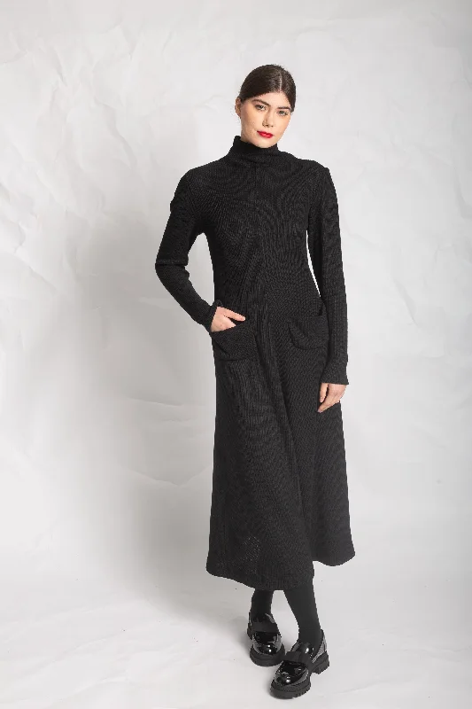 Sleeveless Women's Silk - Trimmed Sweaters for SummerLes Filles D'ailleurs Black Robe Dress Sleeveless Women's Silk - Trimmed Sweaters for SummerLes Filles D'ailleurs Black Robe Dress