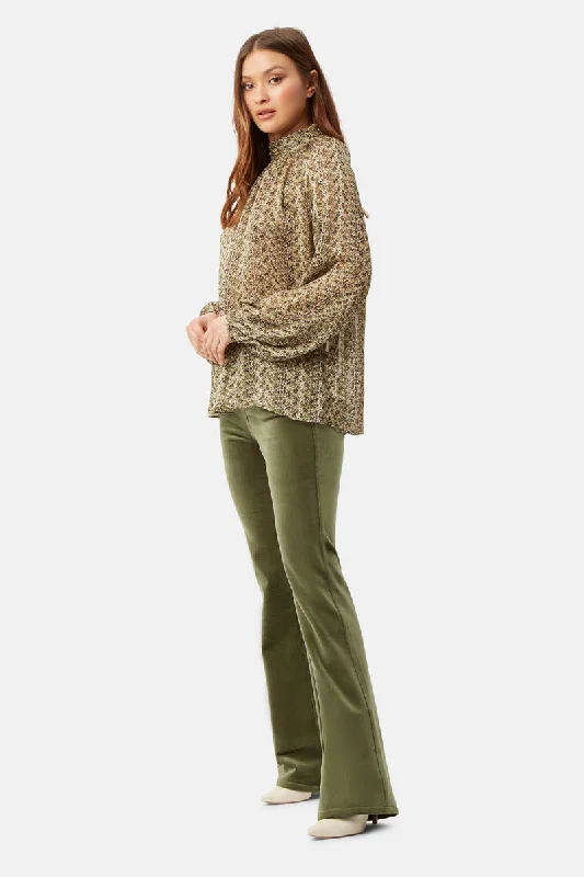 Boat Neck Women's Merino Wool Sweaters in Neutral ShadesTraffic People Green Croc Moments Top Boat Neck Women's Merino Wool Sweaters in Neutral ShadesTraffic People Green Croc Moments Top