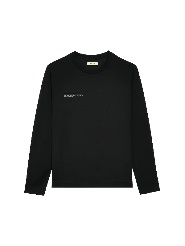 Pocketed Women T Shirt for Added FunctionalityWomen's 365 Lightweight Fitted Long Sleeve T-shirt—black Pocketed Women T Shirt for Added FunctionalityWomen's 365 Lightweight Fitted Long Sleeve T-shirt—black