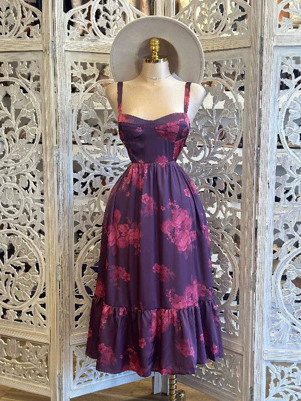 Little Black Women Dress with Sequins for a Glamorous Night OutDark Purple Floral Fit and Flare Dress- Not Stretchy, No Estira Little Black Women Dress with Sequins for a Glamorous Night OutDark Purple Floral Fit and Flare Dress- Not Stretchy, No Estira