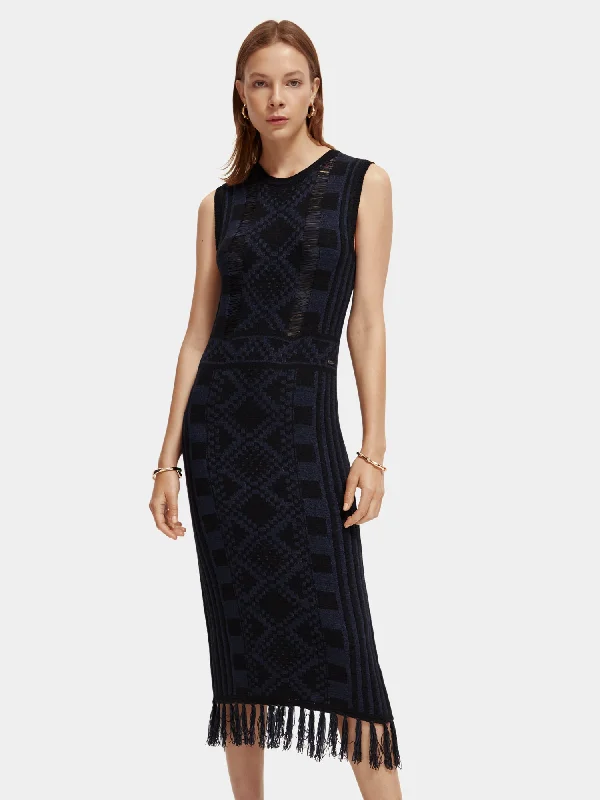 Plus Size Women Dress with a Flattering A - Line Cut for Comfort and StyleKnitted midi dress Plus Size Women Dress with a Flattering A - Line Cut for Comfort and StyleKnitted midi dress