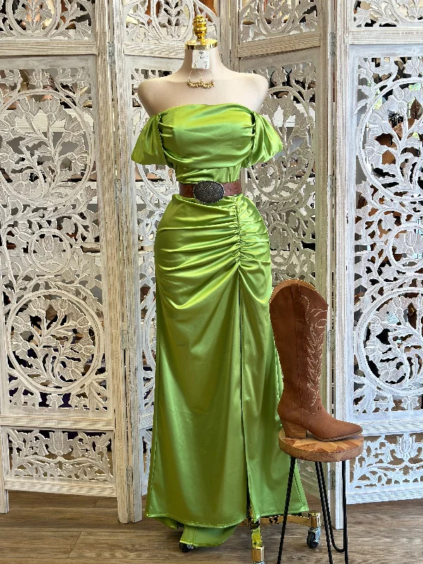 Mermaid - Style Women Dress with a Fitted Silhouette for Special OccasionsLime Ruched Off Shoulder Dress - Estira, Stretchy Mermaid - Style Women Dress with a Fitted Silhouette for Special OccasionsLime Ruched Off Shoulder Dress - Estira, Stretchy