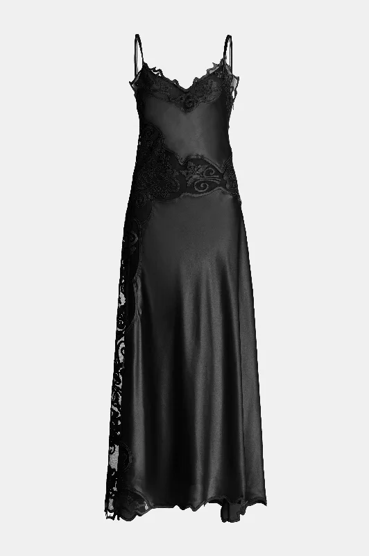 Ruffled Women Dress with Multiple Layers for a Playful and Girly StyleLucienne Silk Dress in Noir Ruffled Women Dress with Multiple Layers for a Playful and Girly StyleLucienne Silk Dress in Noir