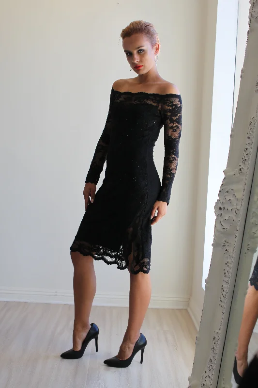 Backless Women Dress for a Sexy and Alluring Look at Evening Events Backless Women Dress for a Sexy and Alluring Look at Evening Events Olvis Off Shoulder Form Fitted Dress Knee Length Backless Women Dress for a Sexy and Alluring Look at Evening Events Backless Women Dress for a Sexy and Alluring Look at Evening Events Olvis Off Shoulder Form Fitted Dress Knee Length