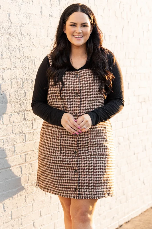 Long - Sleeve Women Dress in Velvet for a Luxurious Winter Look Long - Sleeve Women Dress in Velvet for a Luxurious Winter Look Southern Nights Dress, Brown Long - Sleeve Women Dress in Velvet for a Luxurious Winter Look Long - Sleeve Women Dress in Velvet for a Luxurious Winter Look Southern Nights Dress, Brown