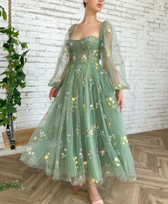 Midi dresses with V - necklines for a flattering and elongating effectFlourishing Meadow Corset Dress Midi dresses with V - necklines for a flattering and elongating effectFlourishing Meadow Corset Dress