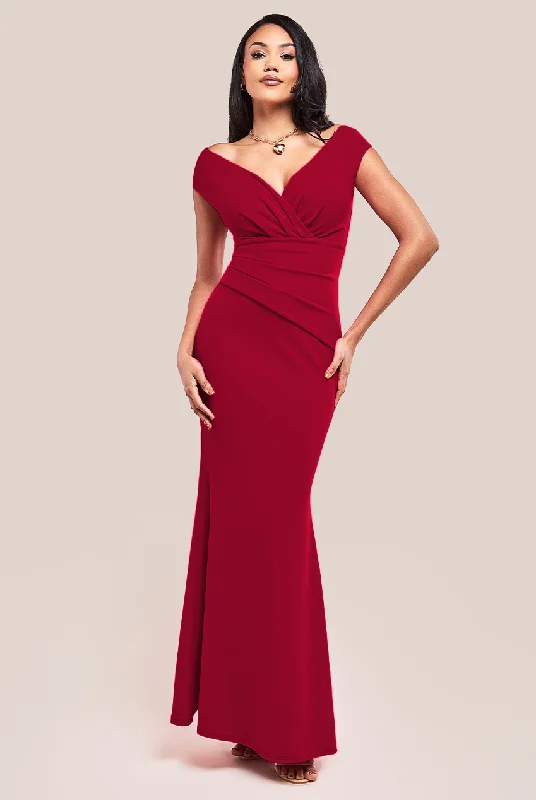 Metallic maxi dresses for a glamorous New Year's Eve partyGoddiva Bardot Pleated Maxi Dress - Wine Metallic maxi dresses for a glamorous New Year's Eve partyGoddiva Bardot Pleated Maxi Dress - Wine