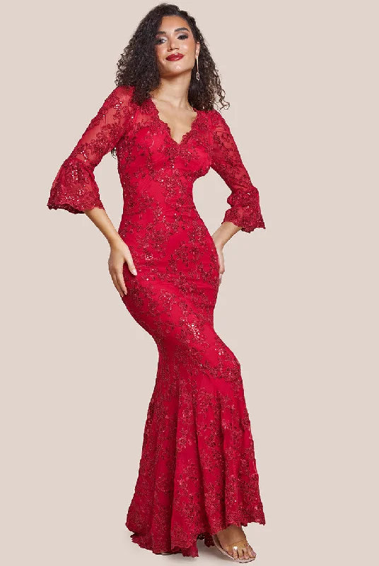 Maxi dresses with a keyhole back for a sexy detailGoddiva Scalloped Lace Maxi Dress - Red Maxi dresses with a keyhole back for a sexy detailGoddiva Scalloped Lace Maxi Dress - Red