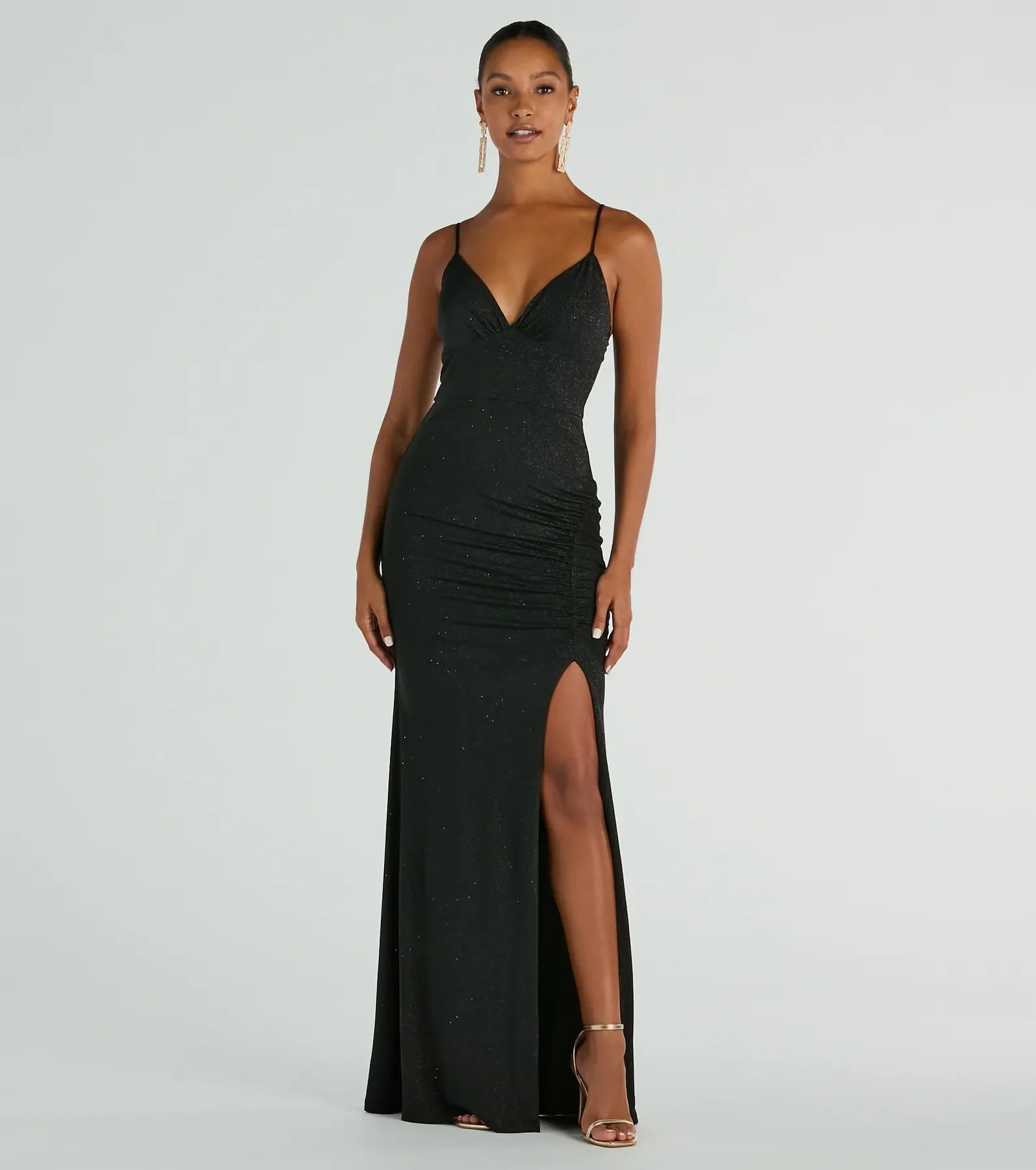 Metallic maxi dresses for a glamorous New Year's Eve partyMelinda V-Neck Slit Mermaid Glitter Formal Dress Metallic maxi dresses for a glamorous New Year's Eve partyMelinda V-Neck Slit Mermaid Glitter Formal Dress