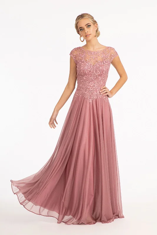 Denim maxi dresses with frayed hems for a casual look Denim maxi dresses with frayed hems for a casual look GLS GL3068 Mauve XL Sale Denim maxi dresses with frayed hems for a casual look Denim maxi dresses with frayed hems for a casual look GLS GL3068 Mauve XL Sale