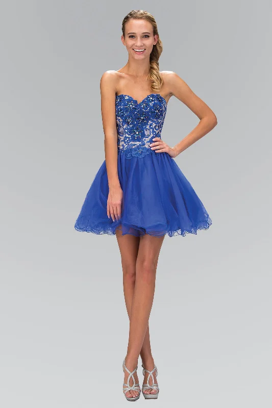 Cocktail dresses with a cut - out detail and a body - con fitHomecoming Short Prom Dress Cocktail dresses with a cut - out detail and a body - con fitHomecoming Short Prom Dress