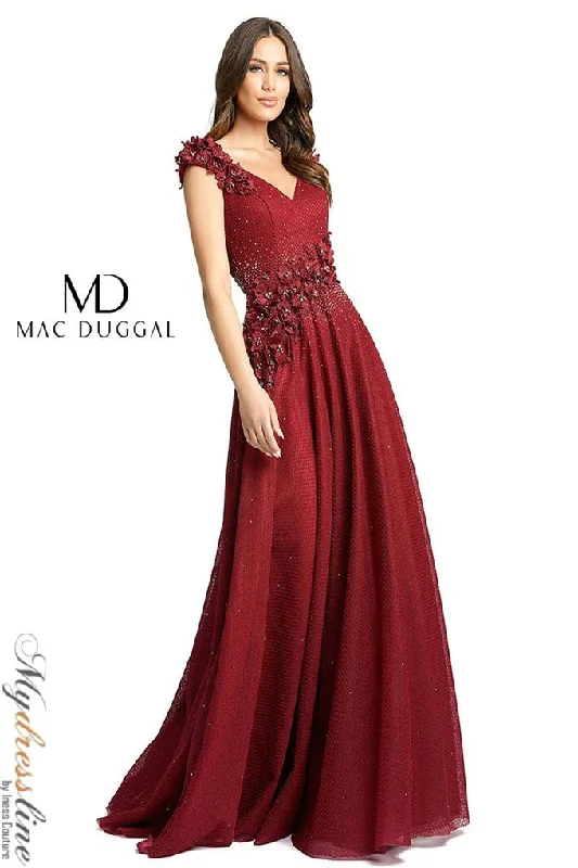 Formal dresses with ruched back panels and button - down fronts for a unique and flattering fitMac Duggal 11152D Formal dresses with ruched back panels and button - down fronts for a unique and flattering fitMac Duggal 11152D