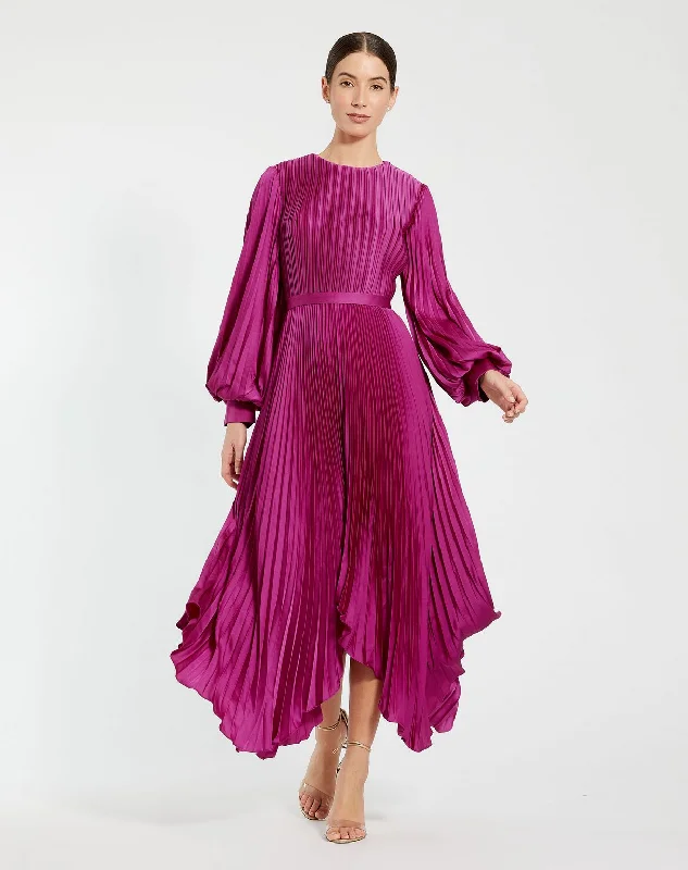 Satin maxi dresses with a high - low hem for a modern twist Satin maxi dresses with a high - low hem for a modern twist Mac Duggal 11638 Pleated Long Sleeve Formal Prom Dress Satin maxi dresses with a high - low hem for a modern twist Satin maxi dresses with a high - low hem for a modern twist Mac Duggal 11638 Pleated Long Sleeve Formal Prom Dress