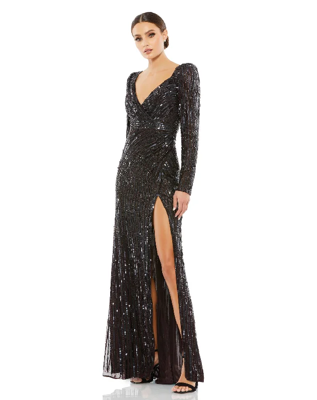 Maxi dresses with thin spaghetti straps for a delicate and feminine feel Maxi dresses with thin spaghetti straps for a delicate and feminine feel Mac Duggal 5379 Long Sleeve Sequin Prom Formal Dress