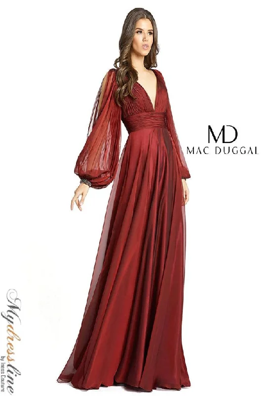 Formal dresses with pleated bodices and taffeta fabric for a traditional lookMac Duggal 67414 Formal dresses with pleated bodices and taffeta fabric for a traditional lookMac Duggal 67414