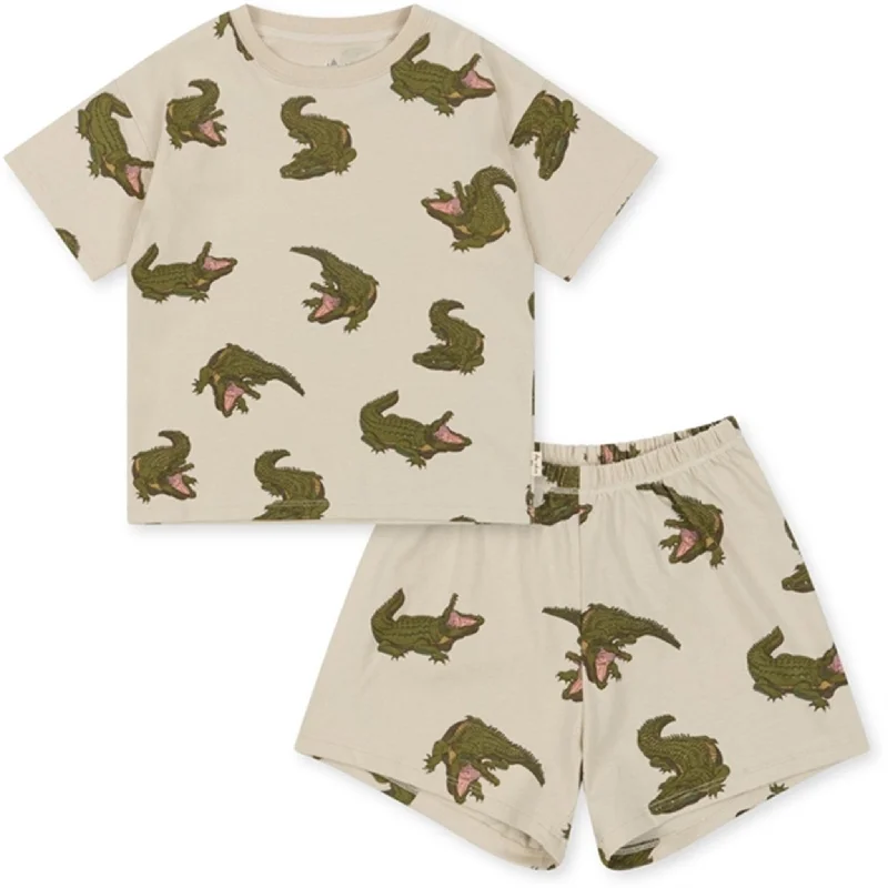 Patterned Geometric Women Shorts for a Modern AppealKonges Sløjd Crocodile 2-pack Lin Set Patterned Geometric Women Shorts for a Modern AppealKonges Sløjd Crocodile 2-pack Lin Set